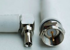 F Plug Male to TS9 Plug-Male Right Angle